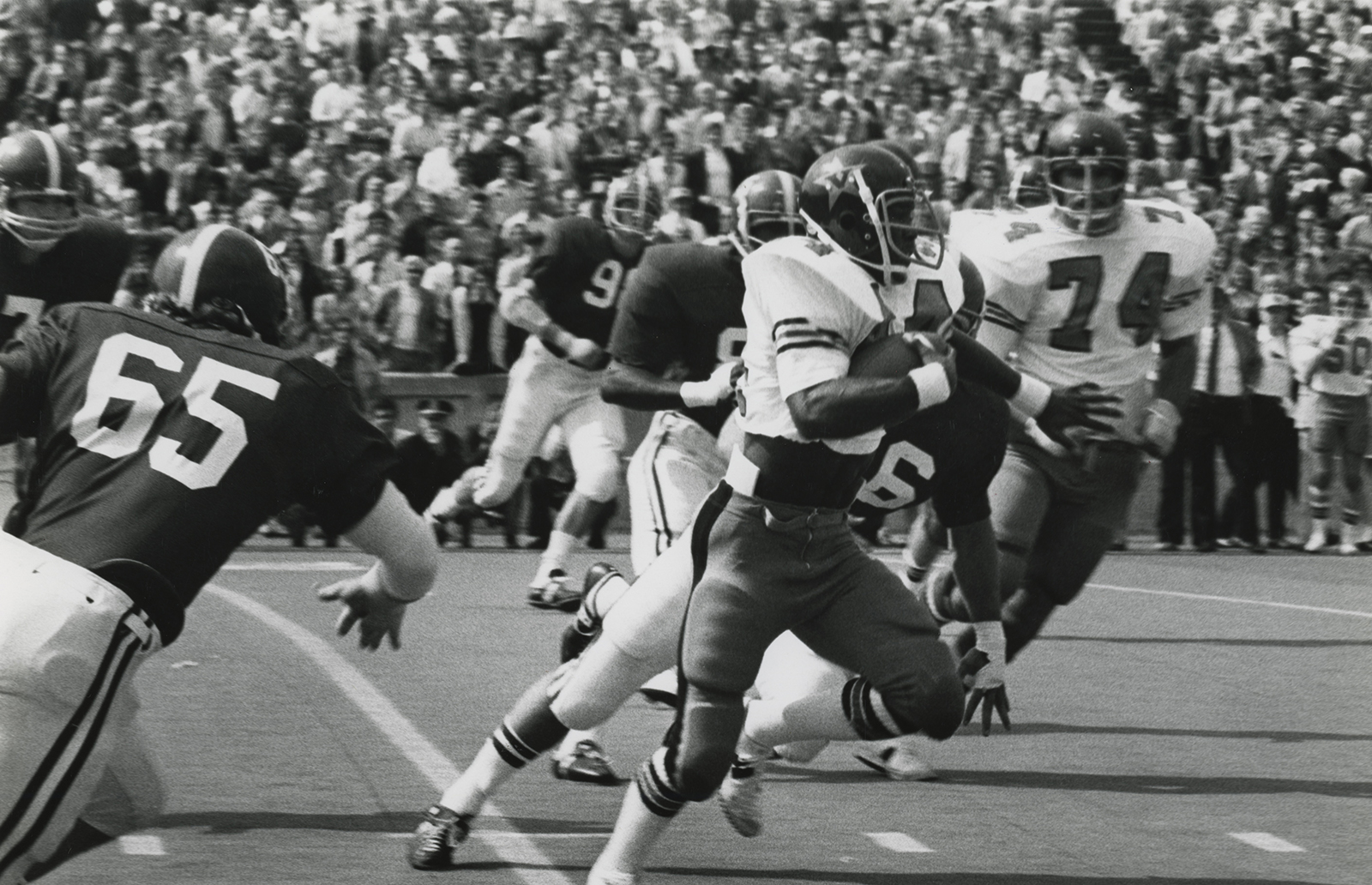 One Guest at a Time: Bernard Nomberg, BA’90, creates an oral history of Vanderbilt football
